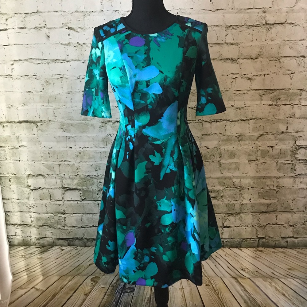 🌸🌸 VINCE CAMUTO DRESS 🌸🌸 - Picture 1 of 8